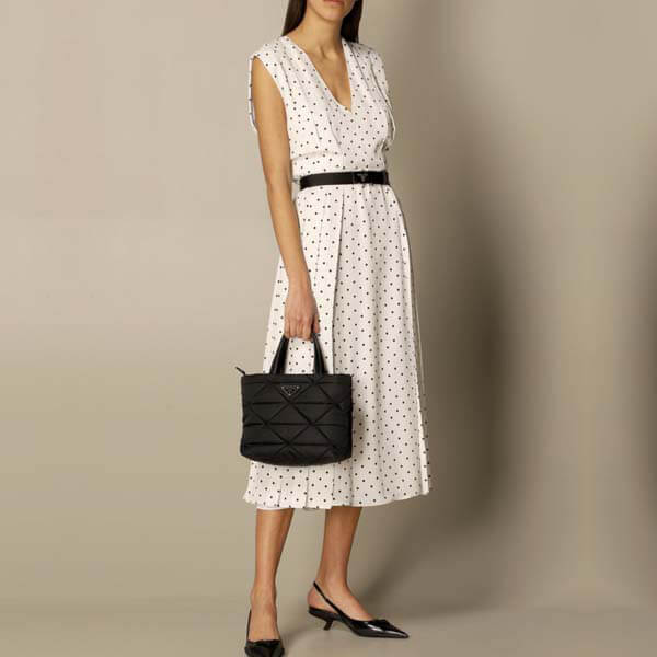 ★プラダ★パデッドナイロン トートバッグ偽物 1BG373_2DJN_F0002_V_O1O